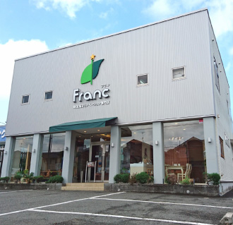 フラン真美ケ丘店の外観